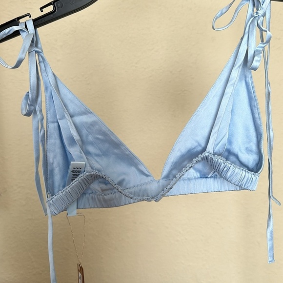 SKIMS Bridal Triangle Silk Bralette in Glacier size‎ M NWT - Picture 6 of 9